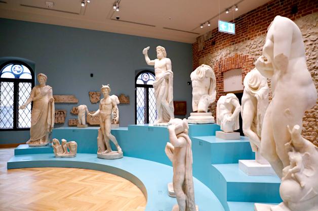 Galeria Sztuki Starożytnej czeka na otwarcie, rusza remont Klasztorku – minister kultury o inwestycjach Muzeum Narodowego w Krakowie
